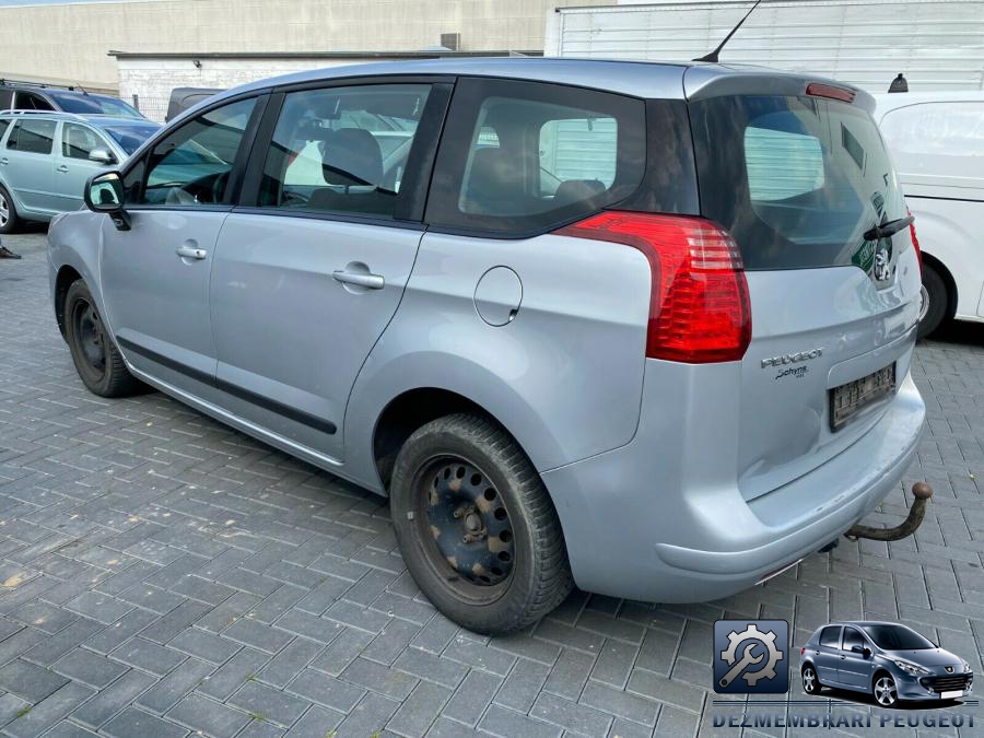 Luneta peugeot 5008 2013