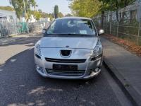 Bloc relee peugeot 5008 2009